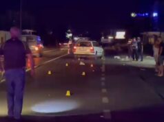 Tragjike/ Makina përplas biçikletën, ndërron jetë gruaja