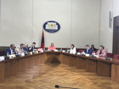 “Ore çfarë të ka hyrë o vëlla. Ndihesh i…”, Replika mes Ballës e Bardhit në Komision: Qetësohu se na bëri edhe Saliu bashkëpunëtorë!