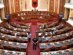 PS rrëzon kërkesën e deputetëve demokratë, nuk ka debat në seancën ku votohen ministrat