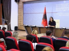 Familjet në nevojë me sytë nga “qielli”, qeveria shtyn për në shtator paketën antikrizë