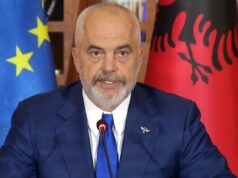 Qeveria rrit pagat për administratën dhe disa profesione të tjera. Shkon në 34 mijë lekë rroga minimale në vend