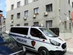 Konflikt me armë, qëllon me kallashnikov fqinjin, arrestohet 56-vjeçari