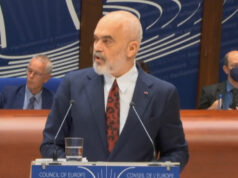 Rama kritika KiE-së, rikthen historinë e ‘Shtëpisë së Verdhë’ të Carla Del Pontes dhe shigjeton Berishën: Delegacioni shqiptar s’e pengoi raportin për akuzat ndaj Kosovës