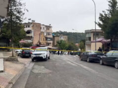 Vrasja e babë e bir në Klos, zbardhet dinamika. Zbulohen emrat e dy personave të plagosur dhe e dy të arrestuarve