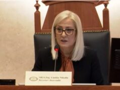 Lindita Nikolla mesazh deputetëve: I bëj apel ndërgjegjes suaj qytetare që në çdo debat të respektojmë kodet tona zakonore
