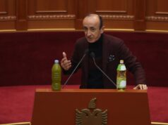 “Neveri ndaj njerëzve punëtorë!”, deputeti i PD akuza qeverisë: Asnjë lekë për nevojtarët, vetëm për ata që manipulojnë votën e 14 majit