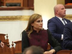 “Qeveria shpenzon për pakicën ndërsa shumica vuajnë”/ Jorida Tabaku: Rritja e pensioneve, një ofendim për pensionistët