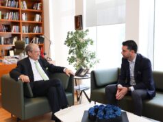 “Kavaja qytet i pamposhtur”/ Berisha pret në zyrë kryebashkiakun e ri, Fisnik Qosja: Në 14 maj u çlirua nga monizmi i dytë