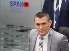 I rrezikohet jeta? Merren masa shtesë për sigurinë e kreut të SPAK Altin Dumani. Lëviz me makinë të blinduar, pranë banesës vendoset grup policor