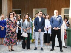 Nis viti i ri shkollor, Kryetari i Bashkisë Fisnik Qosja: Rrugëtim të mbarë në rrugën e Dijes!