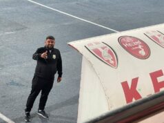 Mjeku Kavajas Emiljano Bizhdili shpëtoi jetën e tifozit korçar!