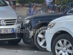 Aksident i trefishtë në Kavajë, përplasen tre makina, informacionet e para