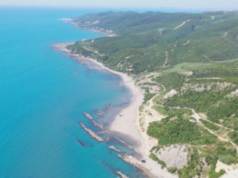 Rëra, zhavorri dhe deti në shitje te “Guri i Lëmuar” në Kavajë!