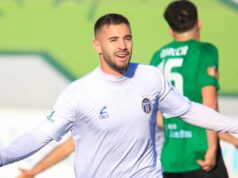 Tirana “shuplakë” Egnatias në Rrogozhinë, bardheblutë turpërojnë kryesuesit dhe arrijnë vendin e tretë