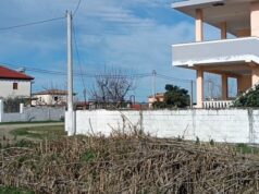 Rrogozhinë, hajdutët vjedhin 16 shtëpi të emigrantëve brenda natës! Banorët e fshatit Kalush kërkojnë ndihmën e policisë