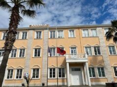 Sherr i ashpër te Zjarrfikësja në Kavajë/ Zjarrfikësi plagos me thikë dy kolegë!