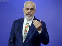 Greqia i kërkoi të anulojë vizitën, por Edi Rama nuk heq dorë! Kryeministri fton emigrantët shqiptarë për takim në Athinë