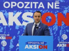 “Kryebashkiaku Erion Veliaj shkatërroi Tiranën”, Balliu thirrje qytetarëve: Të martën protestë para Bashkisë, të largojmë hajdutët