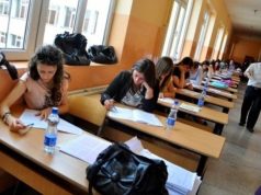 Rreth 28 mijë maturantë do t’i nënshtrohen sot provimit të fundit me zgjedhje