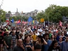 “Është e qëllimshme!”/ Amnesty International: Vendet evropiane po stigmatizojnë të drejtën për të protestuar