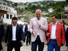 Rama zgjedh një minoritar nga Gjirokastra për kandidat në Himarë. Prefekti garon përballë opozitës! Klosi sqaron pse Tavo në himarë!