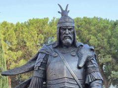 Kuptimi i dhelprës në bustin e Skënderbeut, e shpjegon avokati