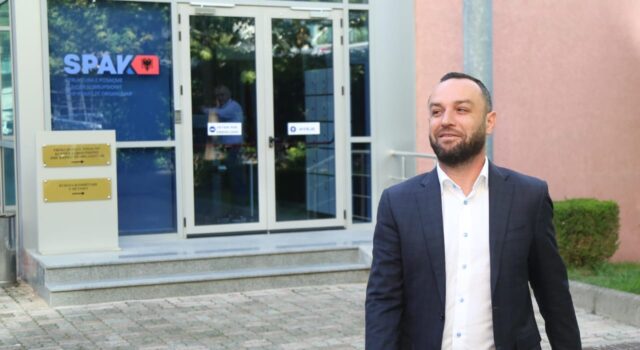 Arrestohet me urdhër të SPAK ish-deputeti i PS Jurgis Çyrbja. SPAK deklaratë zyrtare: Ish-deputeti nën akuzë për 3 vepra penale